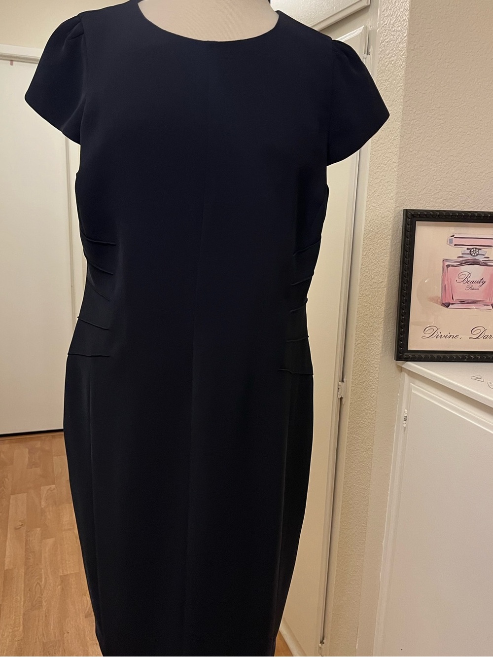 Hobbs London Elegant Navy Crepe Sheath Dress - Size 12